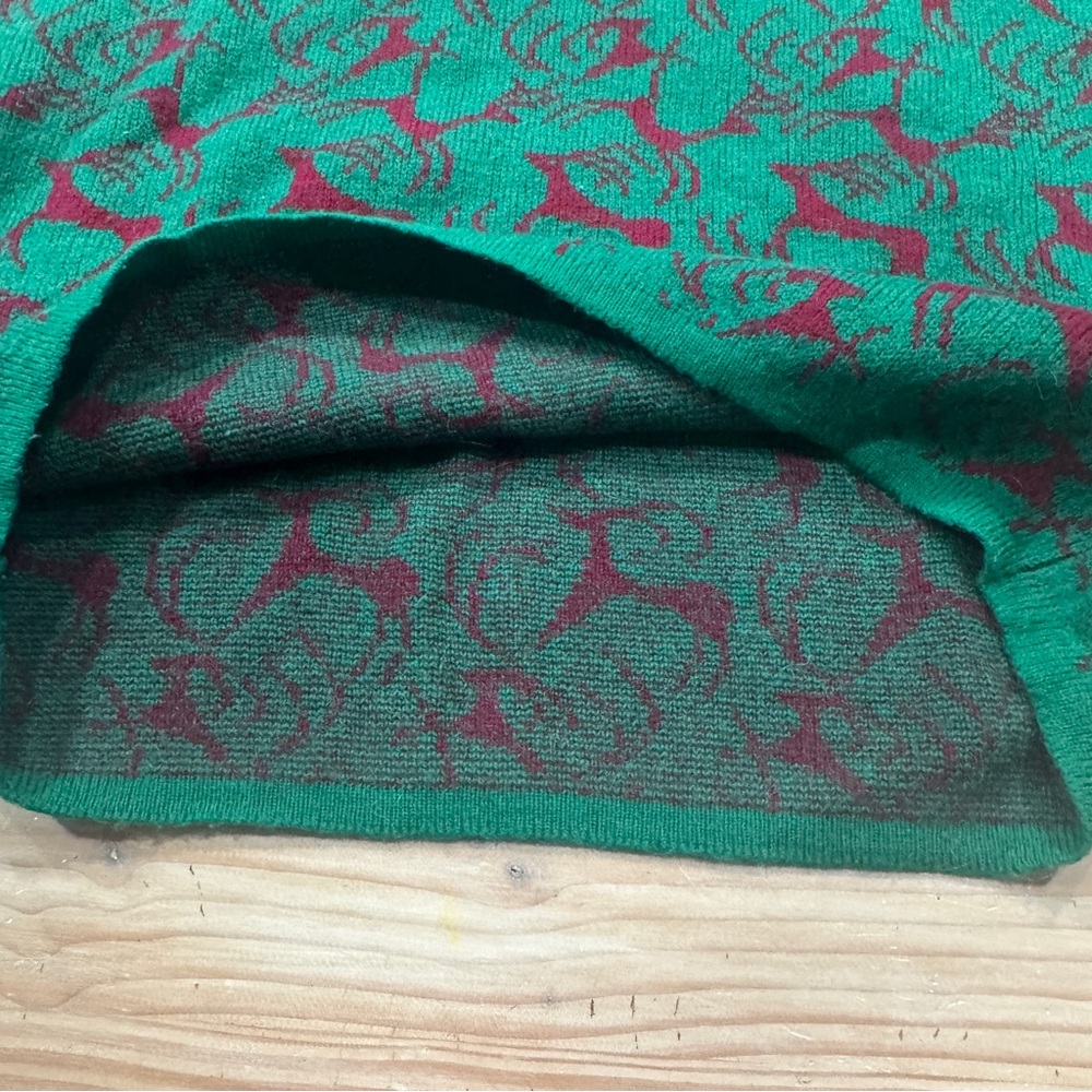 Holiday Thick Sweater MENS sz Medium Green Red Deer Reindeer pattern Wool Blend - Picture 4 of 6